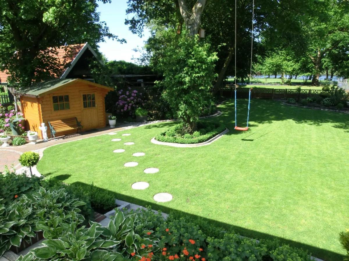Ferienhaus Hubertus, 95059 Rhauderfehn エクステリア 写真